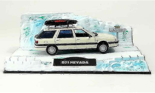 Renault 21 Nevada 1/43 Norev depart au ski avec dakbarres de toit 1986 modelauto