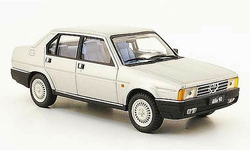Alfa Romeo 90 berlina 1/43 Pego sedan grijs metallic 1984 modelauto