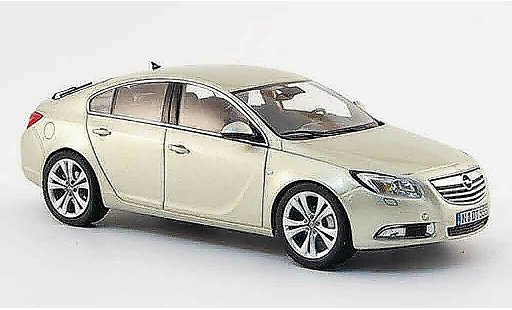 Opel Insignia Base 1/43 Schuco beige fliessheck 2008 modelauto