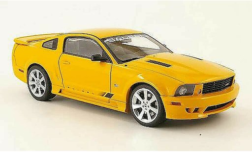 Saleen S281 Base 1/18 Autoart s281 oranje modelauto