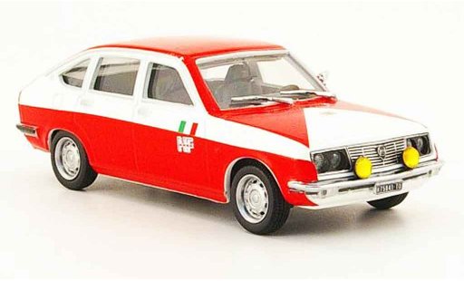 Lancia Beta berline 1/43 Pego sedan assistenza rallye marlboro modelauto