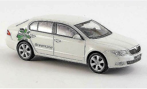 Skoda Superb 2009 1/43 Abrex II wit Green Line modelauto