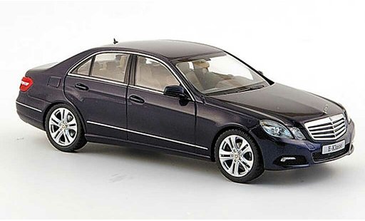 Mercedes Classe E Base 1/43 Schuco (W212) blauw Avantgarde 2009 modelauto