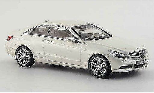 Mercedes Classe E Coupe 1/43 Schuco (C207) wit 2009 modelauto