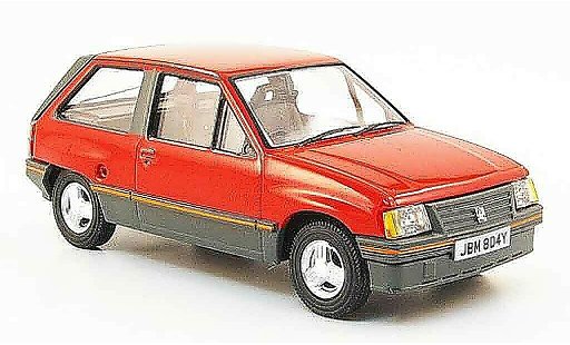 Opel Nova SR 1/43 Vanguards 1.3 rood modelauto