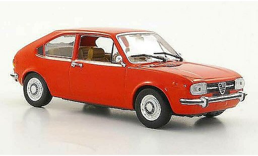 Alfa Romeo Alfasud berlina 1/43 Minichamps rood oranje 1974 modelauto