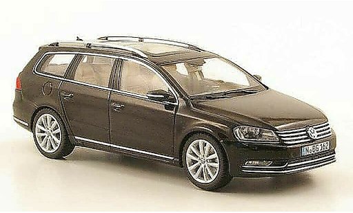 Volkswagen Passat B7 1/43 Schuco Variant zwart 2010 modelauto