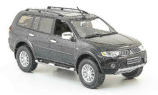 Mitsubishi Challenger Base 1/43 Vitesse grijs modelauto