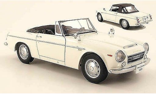 Datsun Fairlady Coupe 1/18 Autoart 2000 (sr311) wit modelauto