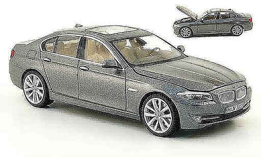 Bmw 550 F10 1/43 Schuco Sedan grijs 2010 modelauto