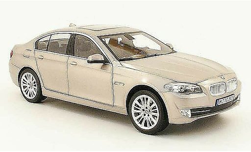 Bmw 550 F10 1/18 Norev limousine champagne 2010 modelauto