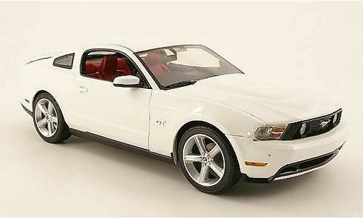 Ford Mustang GT 1/18 Greenlight wit 2010 modelauto
