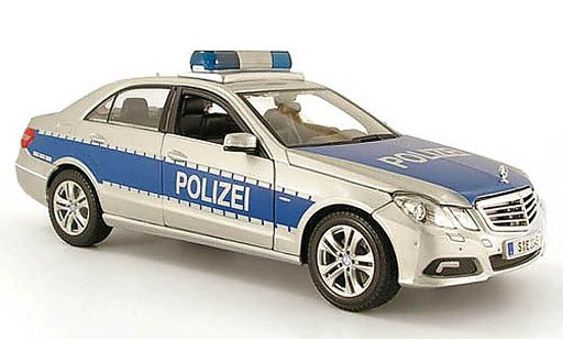 Mercedes Classe E Base 1/18 Maisto limousine (w 212) politie (d) 2009 modelauto