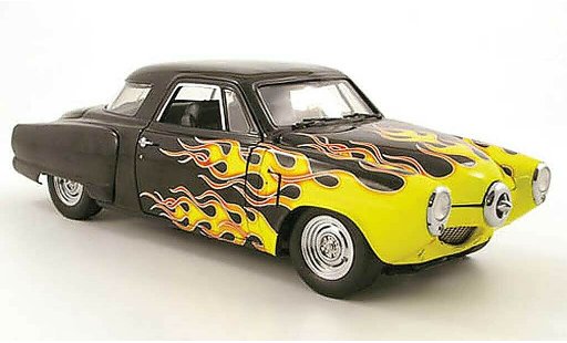 Studebaker Champion Custom 1/18 Highway 61 zwart met flammendekor 1950 modelauto