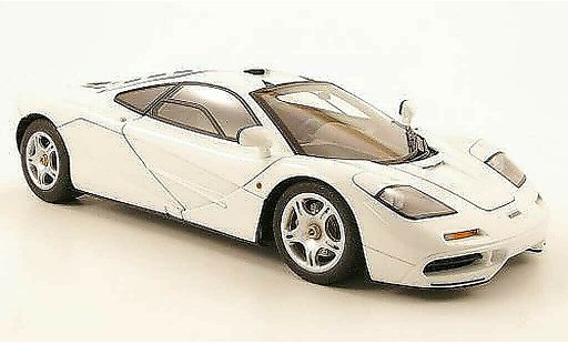 McLaren F1 Base 1/18 Autoart wit 1994 modelauto