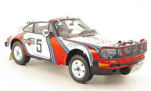 Porsche 911 SC 1/18 Spark 3.0 no.5 martini east afrika safari rallye 1978 b.waldegaard/h.thorszelius modelauto