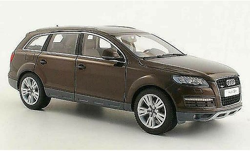 Audi Q7 facelift 1/18 Kyosho bruin modelauto