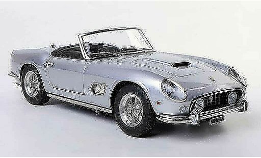 Ferrari 250 GT 1961 1/18 CMC SWB California Spyder grijs modelauto