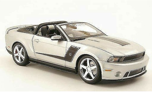 Ford Mustang Convertible 1/18 Maisto roush 427r cabriolet grijs metallic/zwart modelauto