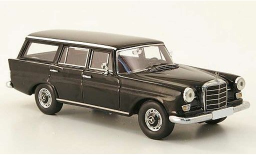 Mercedes 230 Base 1/43 Spark Universal (W110) zwart modelauto