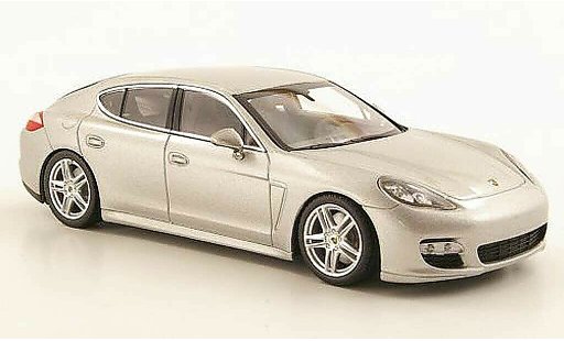 Porsche Panamera Turbo 1/43 Minichamps grijs 2010 modelauto