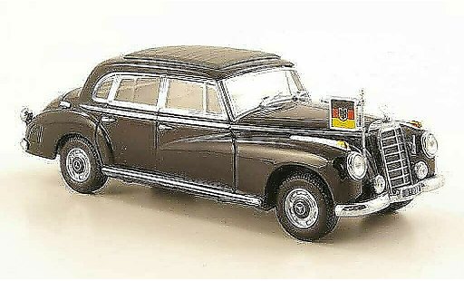 Mercedes 300 Base 1/43 Minichamps (W186 III) zwart Konrad Adenauer modelauto
