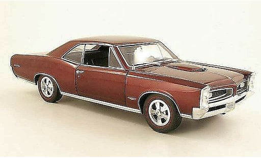 Pontiac GTO 1966 1/18 Highway 61 rood modelauto