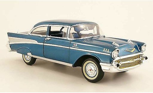 Chevrolet Bel Air Coupe 1/18 Highway 61 1957 blauw modelauto