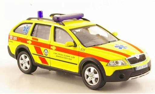 Skoda Octavia Combi 1/43 Abrex Scout Notarzt modelauto