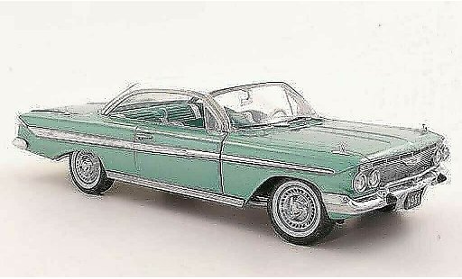 Chevrolet Impala Coupe 1/18 Sun Star 1961 Sport grijs groen/wit modelauto