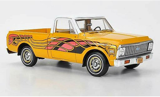 Chevrolet C-10 Pickup 1/18 Highway 61 Fleetside Pick Up geel/wit met Dekoration 1969 modelauto
