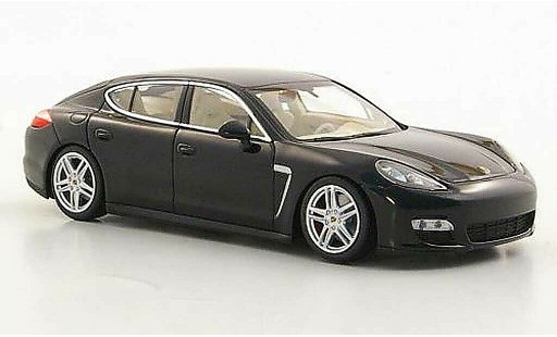 Porsche Panamera Turbo S 1/43 Minichamps zwart 2011 modelauto