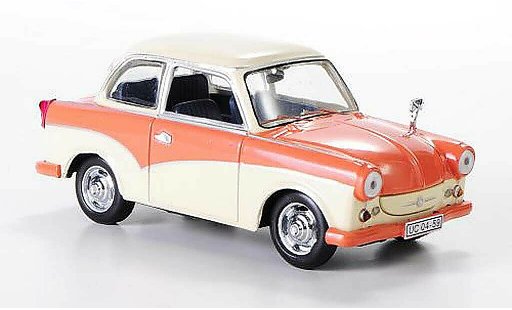 Trabant P50 Base 1/43 IST Models beige/roze 1958 modelauto