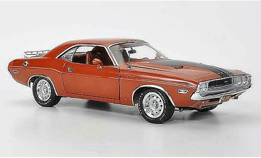 Dodge Challenger 1970 1/18 Highway 61 bruin/mat zwart modelauto