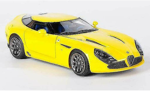 Alfa Romeo Giulia TZ3 Stradale 1/43 Look Smart geel modelauto