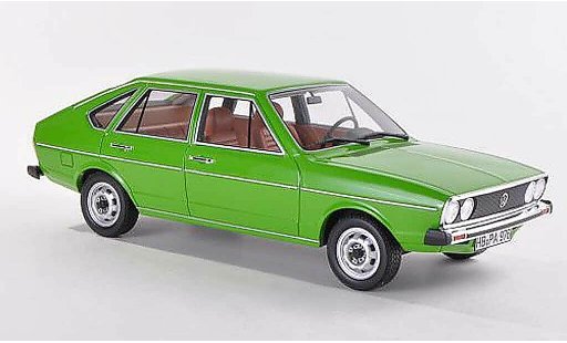 Volkswagen Passat B1 1/18 BoS Models TS groen gelimiteerd Auflage 1.000 stuk 1976 modelauto
