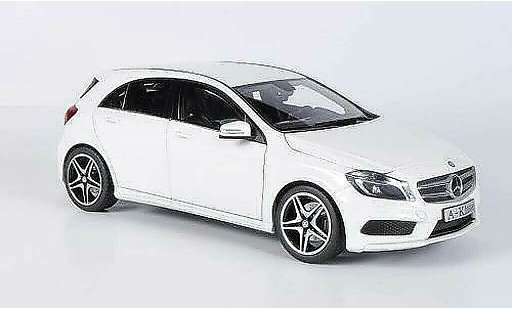 Mercedes Classe A Base 1/18 Norev (W176) wit 2012 modelauto