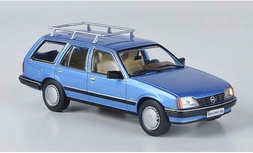Opel Rekord E2 1/43 Hachette Caravan blauw (ohne Magazin) 1982 modelauto