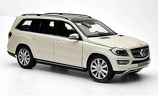 Mercedes Classe GLK Base 1/18 Norev wit 2012 modelauto