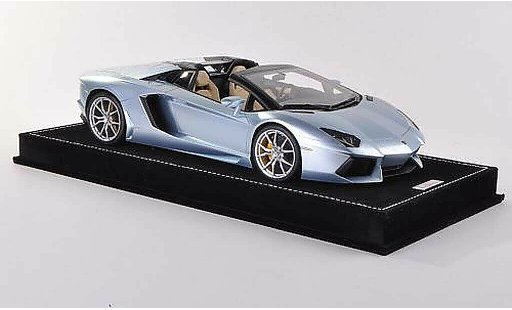 Lamborghini Aventador LP700-4 1/18 MR Collection Roadster grijsblauw modelauto