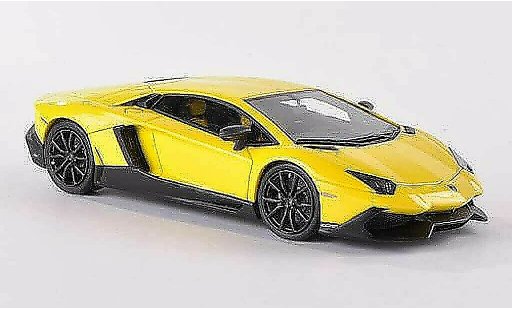 Lamborghini Aventador LP720-4 1/43 Look Smart geel 50. verjaardag modelauto