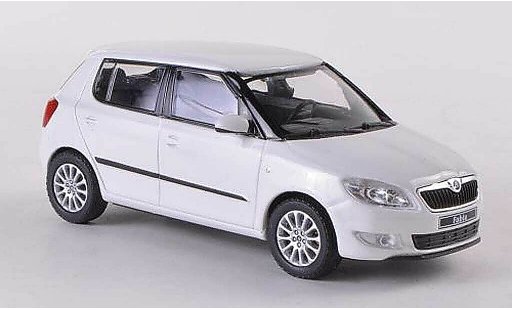Skoda Fabia II 1/43 Abrex wit Facelift 2010 modelauto