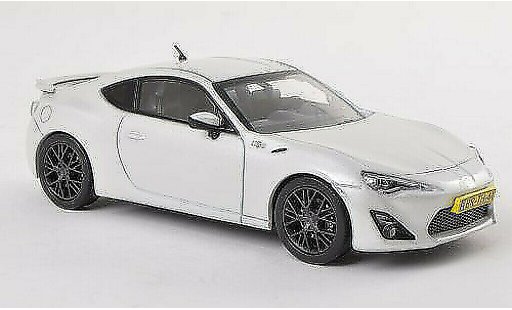Toyota 86 2012 1/43 Triple 9 Collection wit modelauto
