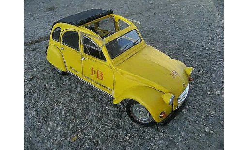 Citroen 2CV Berline 1/18 Solido j&b 1966 modelauto