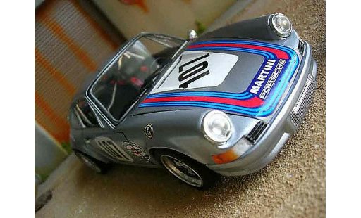 Porsche 911 RS 1/18 Universal Hobbies 2.7 martini modelauto