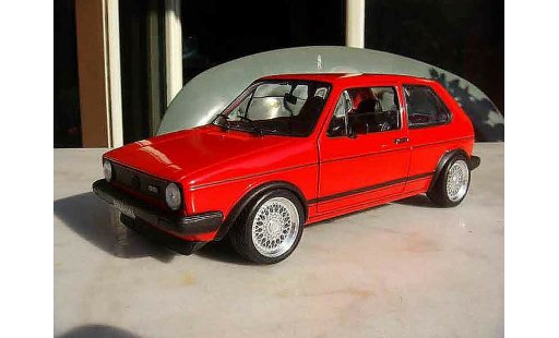 Volkswagen Golf GTI 1/18 Solido rouge jantes bbs modelauto