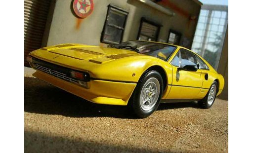 Ferrari 308 GTB 1/18 Kyosho quattrovalvole geel modelauto