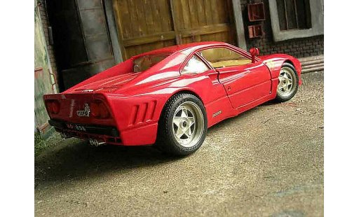 Ferrari 288 GTO 1/18 Burago rood jantes f40 modelauto