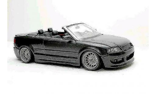 Audi A4 cabriolet 1/18 Welly v6 3l german look zwart modelauto