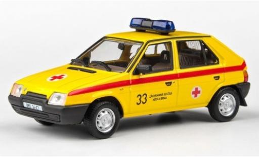 Modelauto Skoda Favorit Livree Officielle 136L Rotes Kreuz 1988 1/43 Abrex